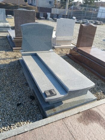 gotowy nagrobek granitowy kuru grey